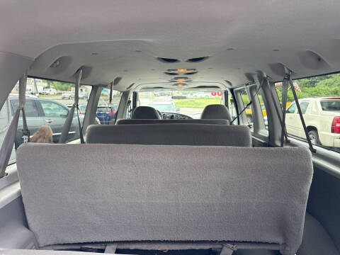 2006 Ford E-Series E-350 SD XLT