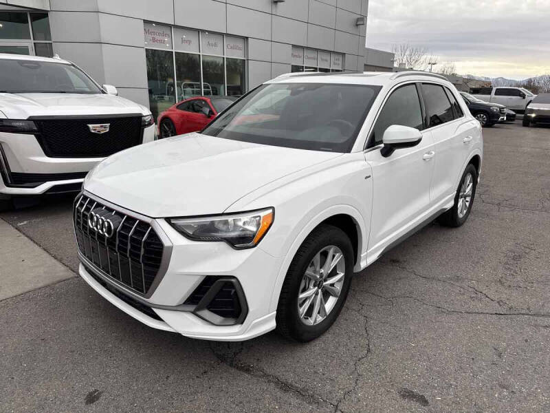 2022 Audi Q3 quattro S line Premium 45 TFSI
