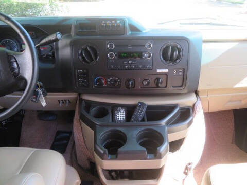 2014 Ford E-Series E-150