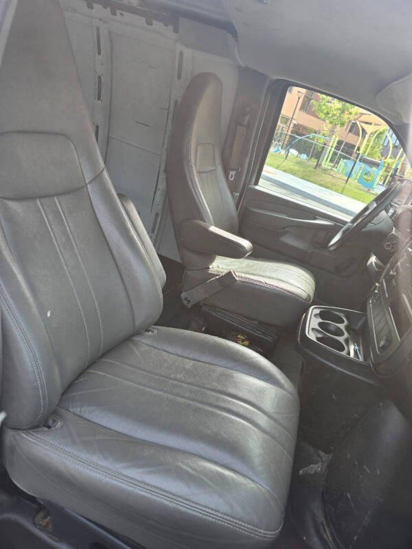 2011 Chevrolet Express 2500