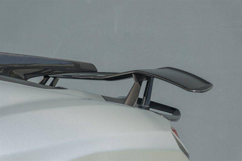 2024 Lamborghini Revuelto