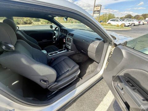 2009 Dodge Challenger SE