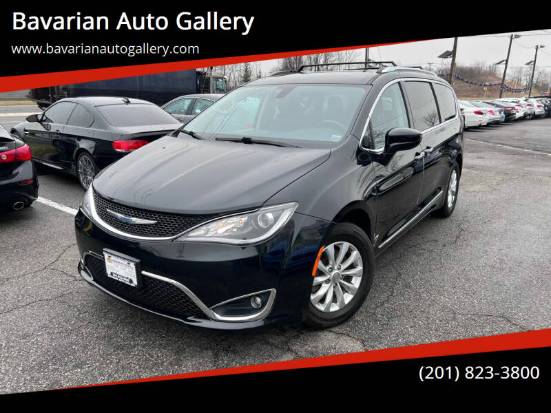 2018 Chrysler Pacifica for sale at Bavarian Auto Gallery in Bayonne NJ