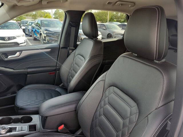 2024 Ford Escape Hybrid Platinum