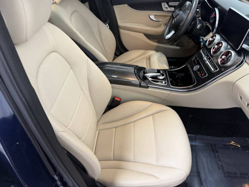 2016 Mercedes-Benz C-Class