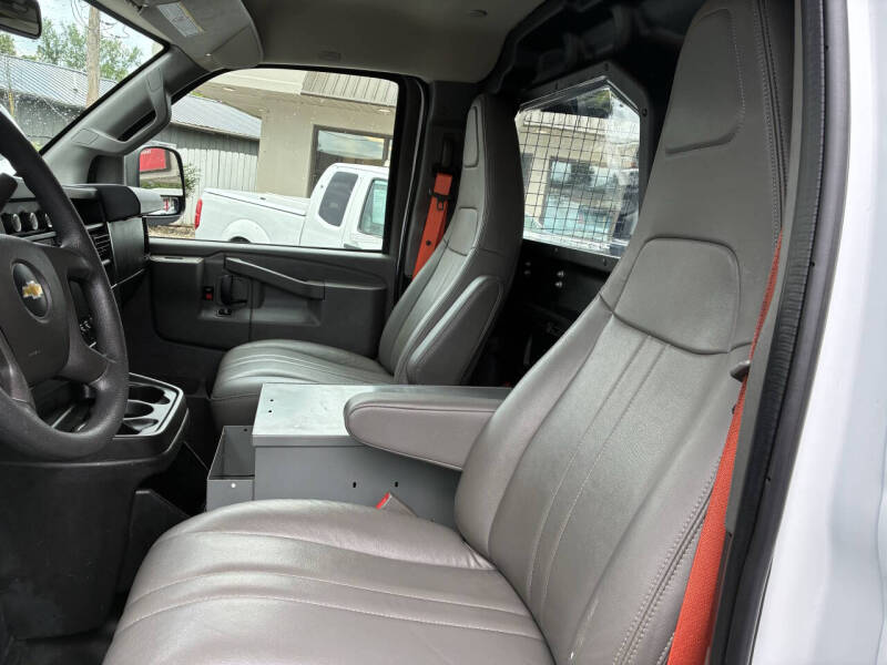2017 Chevrolet Express 2500