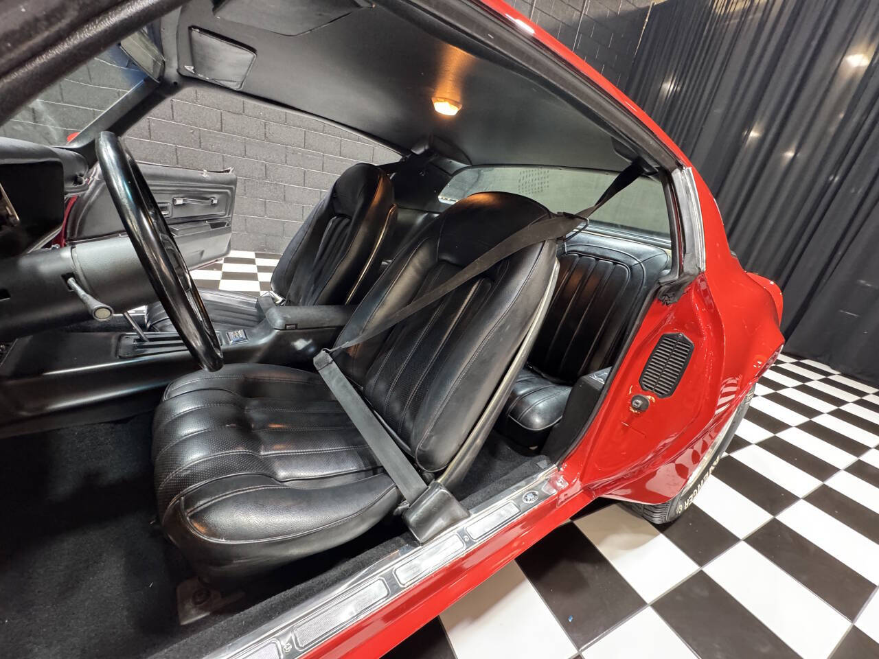 1977 Pontiac Firebird Trans Am 42