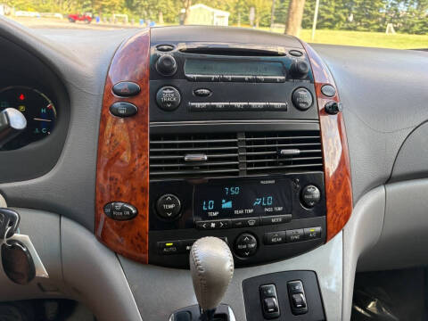 2006 Toyota Sienna XLE 7 Passenger