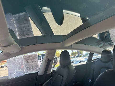 2020 Tesla Model 3 Standard Range Plus