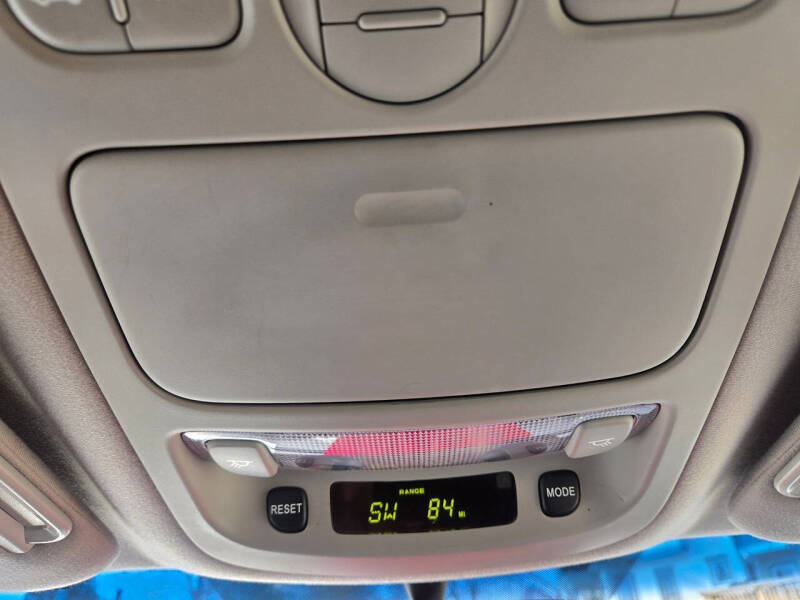 2007 Hyundai Entourage GLS