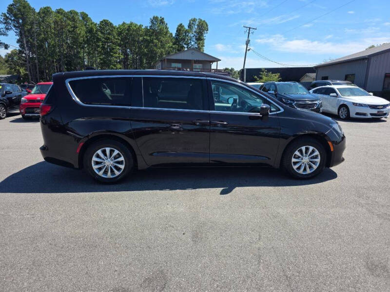 2018 Chrysler Pacifica LX