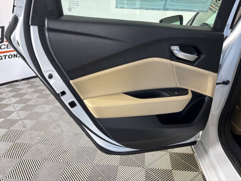 2025 Acura TLX w/Tech