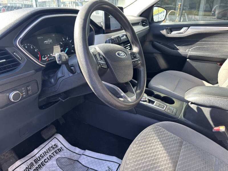 2021 Ford Escape SE