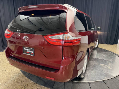 2017 Toyota Sienna LE 8-Passenger