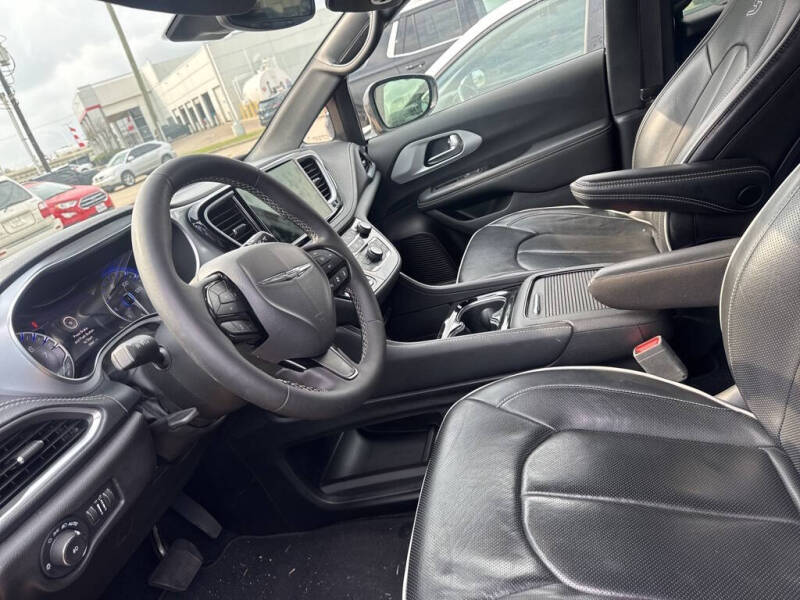 2025 Chrysler Pacifica Limited