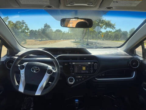 2015 Toyota Prius c