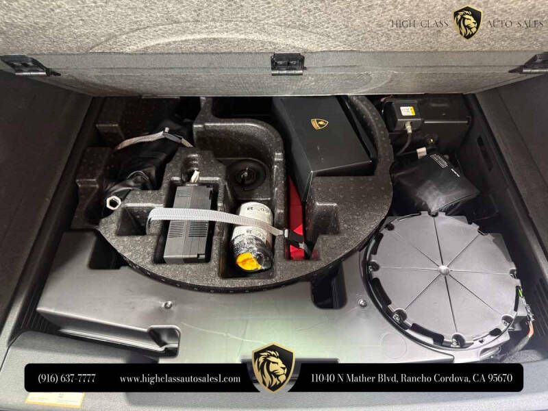 2023 Lamborghini Urus S
