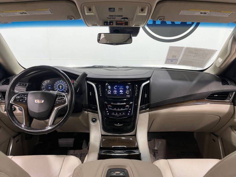 2019 Cadillac Escalade Luxury