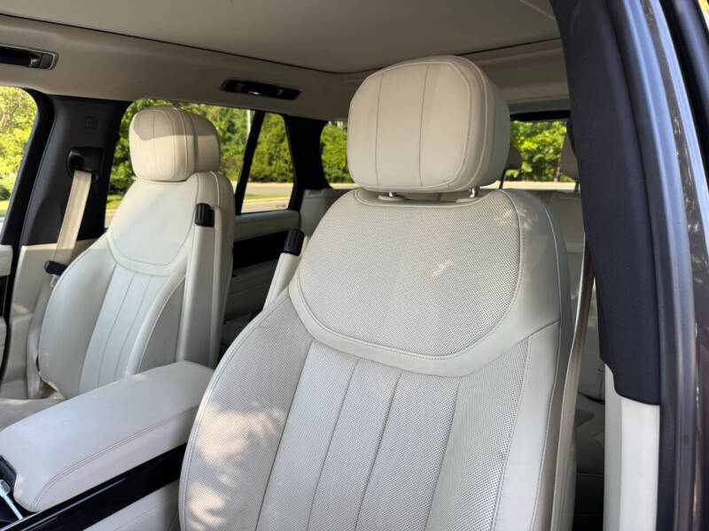 2023 Land Rover Range Rover P400 SE