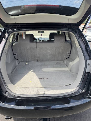 2011 Nissan Rogue SV