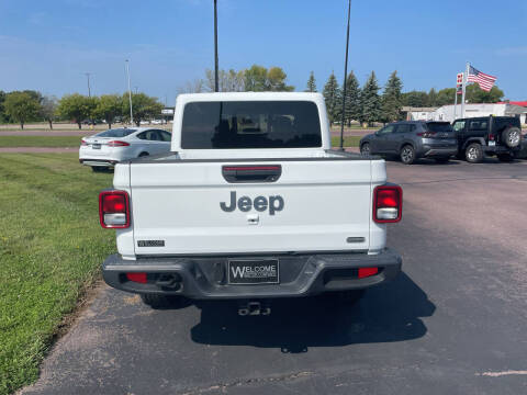 2021 Jeep Gladiator Overland