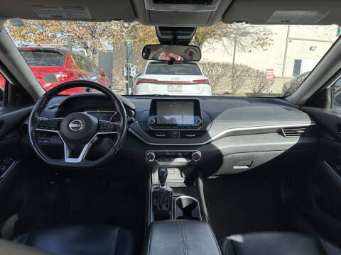 2023 Nissan Altima 2.5 SR