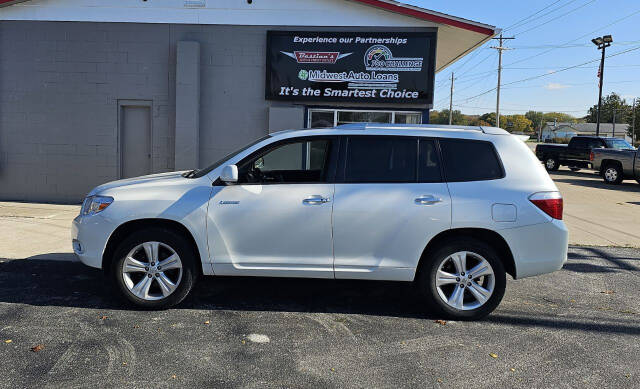 2010 Toyota Highlander for sale at Midwest Auto Loans in Davenport, IA