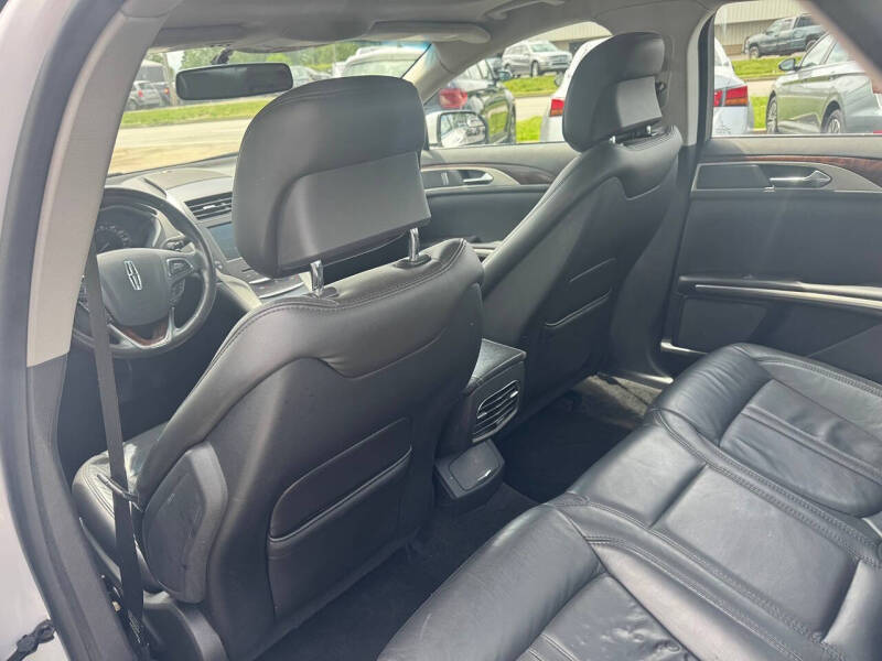 2014 Lincoln MKZ