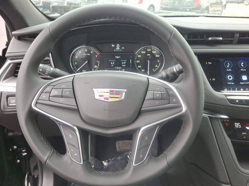 2025 Cadillac XT5 Luxury