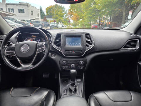 2019 Jeep Cherokee Latitude Plus