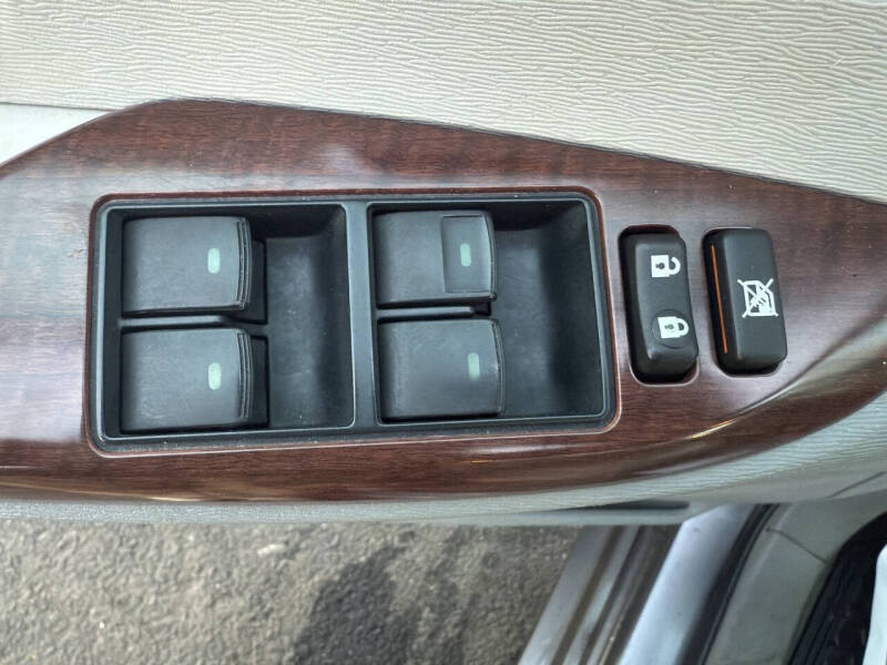 2012 Toyota Sienna XLE 7-Passenger