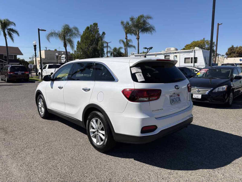 2019 Kia Sorento LX V6