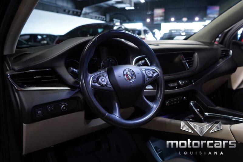 2020 Buick Enclave Essence