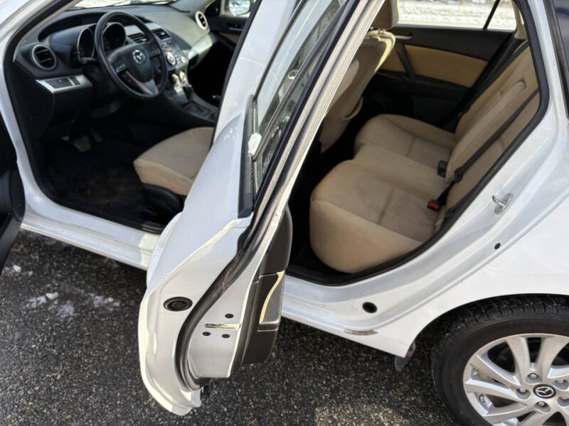 2013 Mazda MAZDA3 i Touring