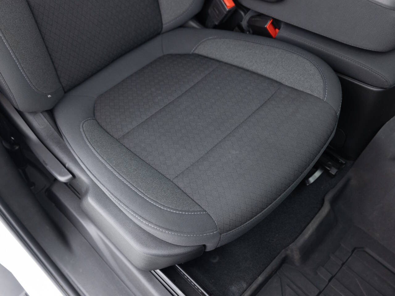 Used Car 2021 Chevrolet Silverado 1500  Lt 4x4 4dr Crew Cab 5.8 Ft. Sb W/1lt For Sale Under $30,000 In Coal City, Illinois