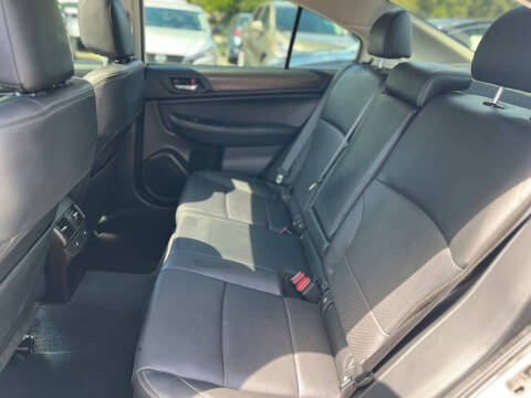 2017 Subaru Legacy 3.6R Limited