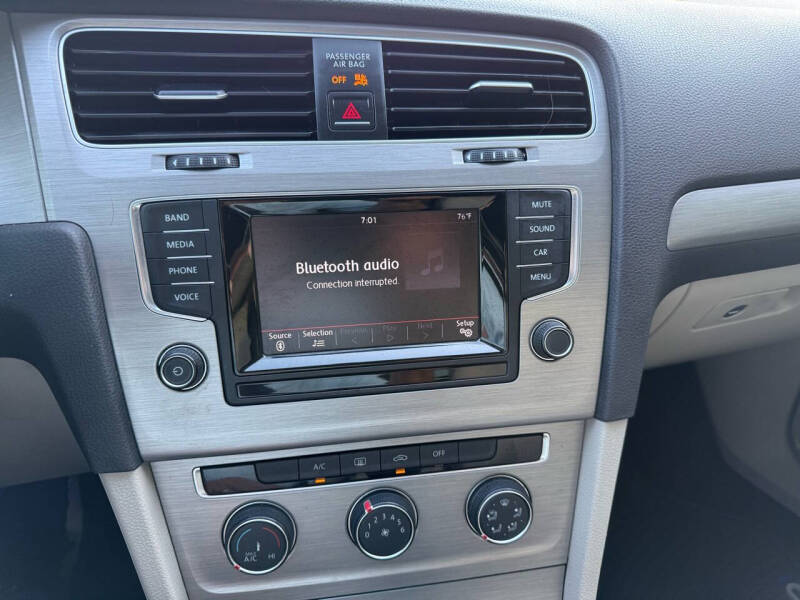 2015 Volkswagen Golf TDI S