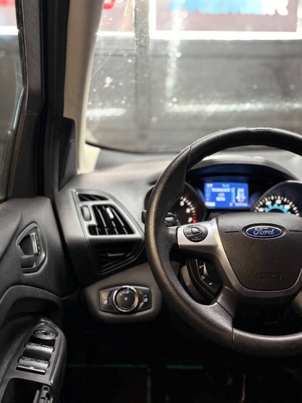 2014 Ford Escape S
