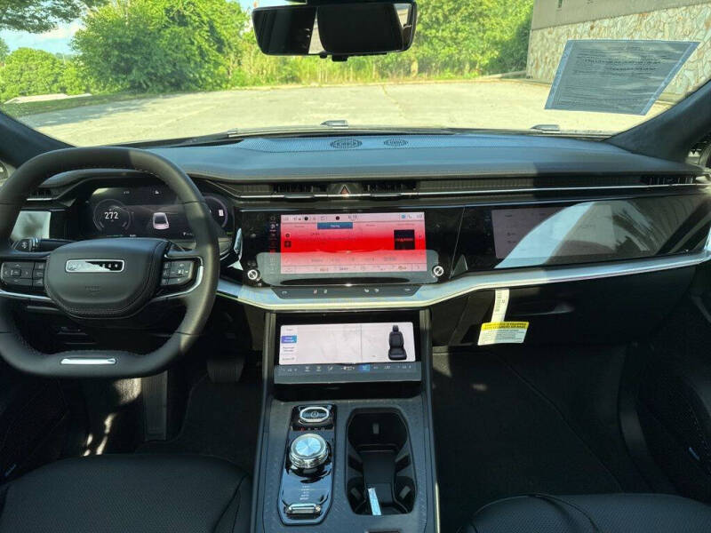 2025 Jeep Wagoneer S Launch Edition