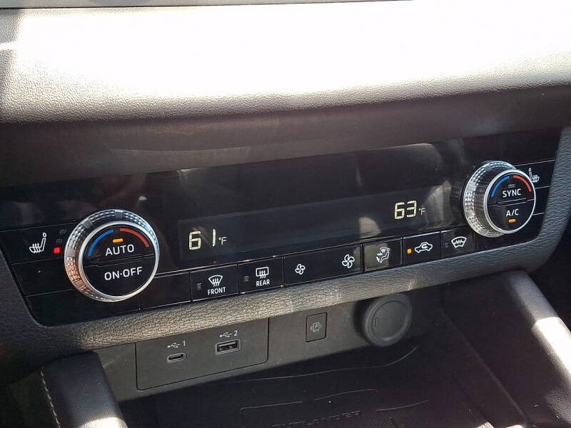 2025 Mitsubishi Outlander PHEV SE