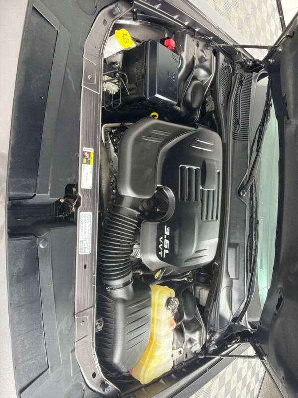2013 Dodge Challenger SXT