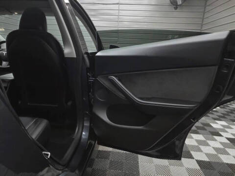 2025 Tesla Model Y Long Range