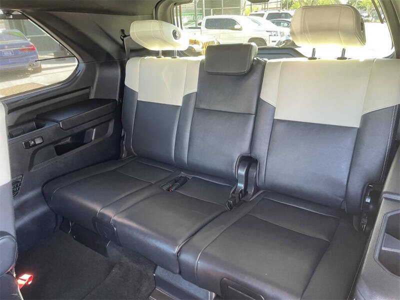 2023 Toyota Sequoia Capstone