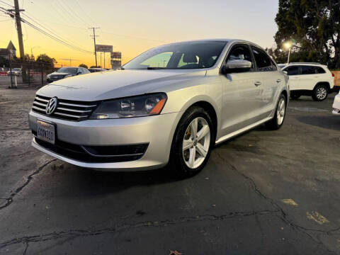2012 Volkswagen Passat SE PZEV