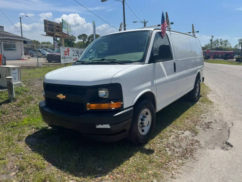 2017 Chevrolet Express 2500
