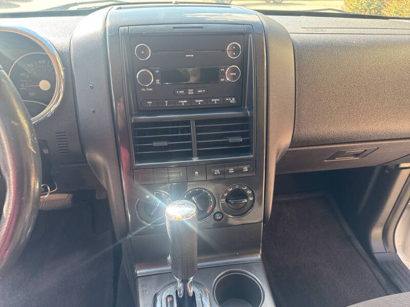 2010 Ford Explorer XLT