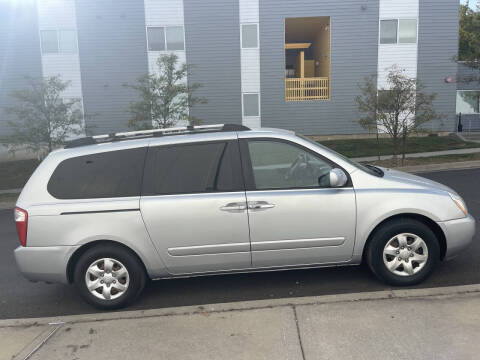 2008 Kia Sedona LX