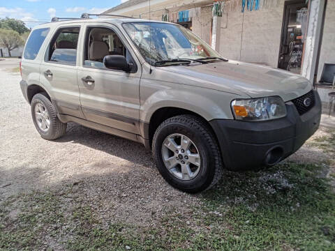 2005 Ford Escape for sale at Easy Does It Auto Sales in Newark OH