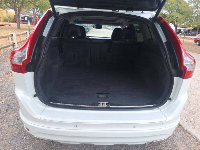 2016 Volvo XC60 T5 Drive-E Premier