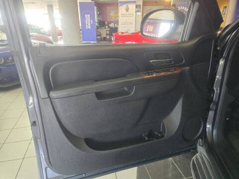 2011 Chevrolet Avalanche LS
